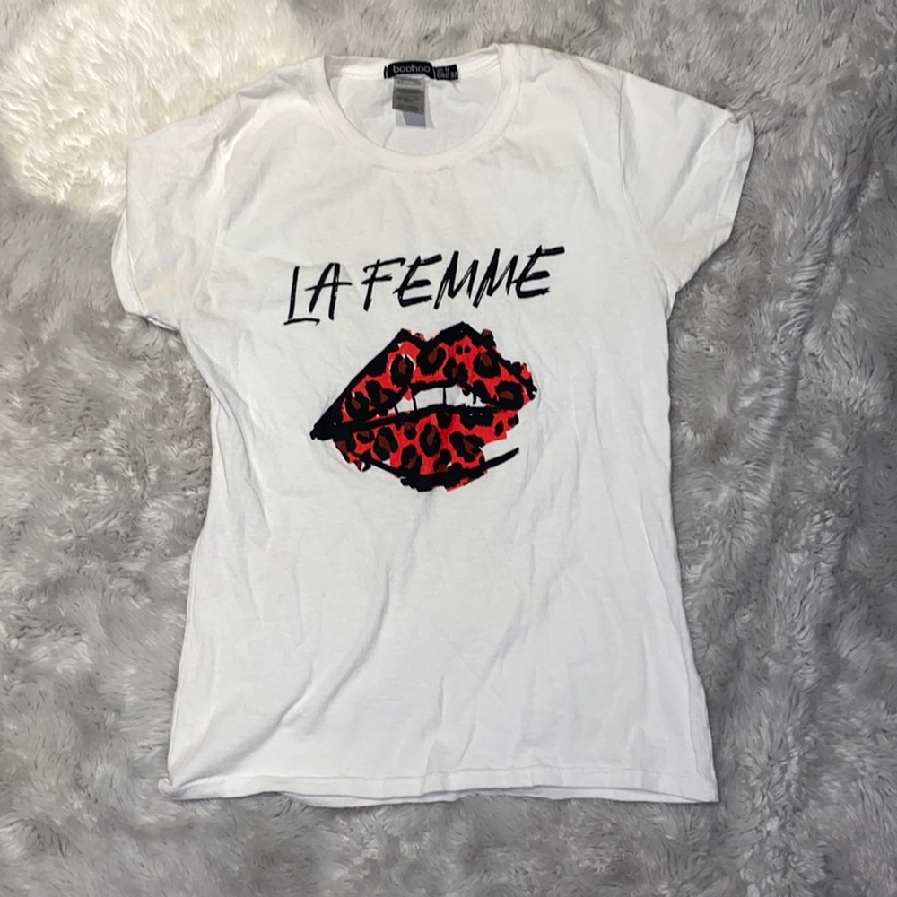 BOOHOO tee :) - Picture 3 of 6